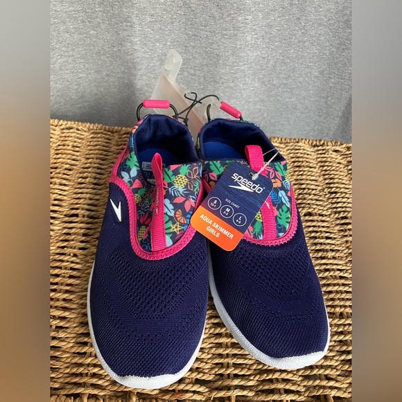 NWT - Speedo Kids' Water Shoes - Size Medium (2-3) - Picture 2 of 9